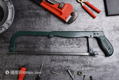 钢锯架与木工锯 结构与使用技巧解析